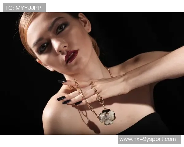 少林足球灵感之作樱花玛瑙吊坠展现独特魅力与文化传承